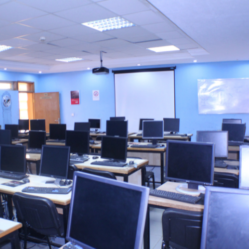 200 capacity computer classroom